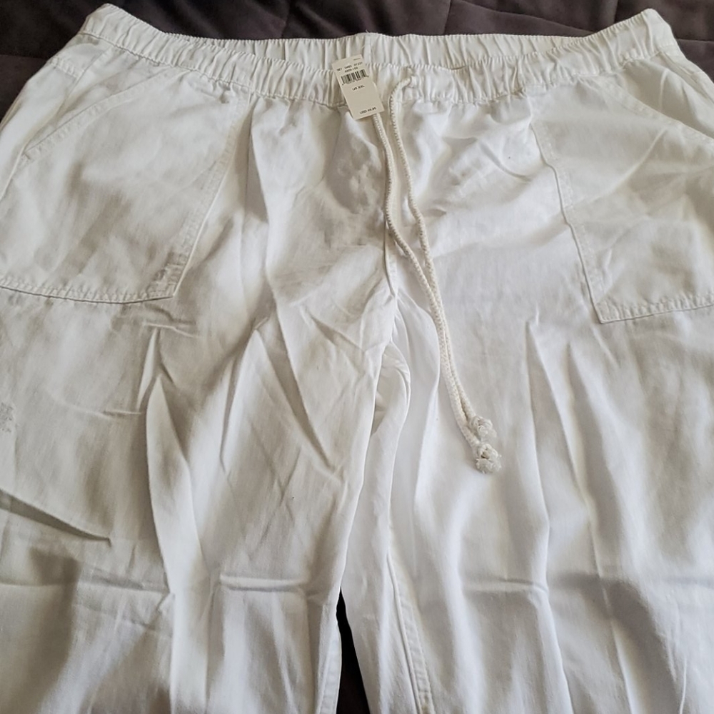 Aerie White chambray